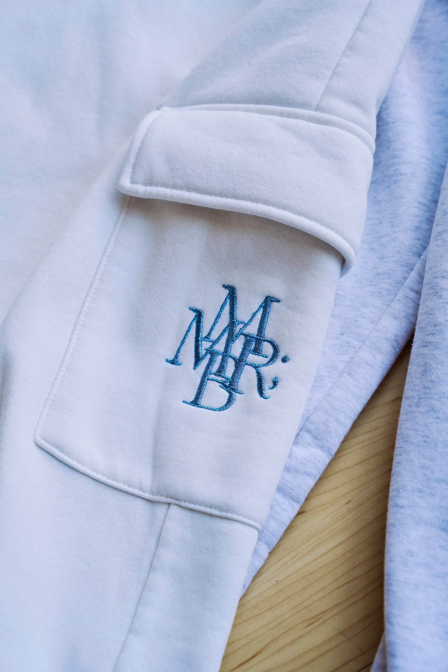 刺繍ワンポイントスウェットパンツ(MMBR;)